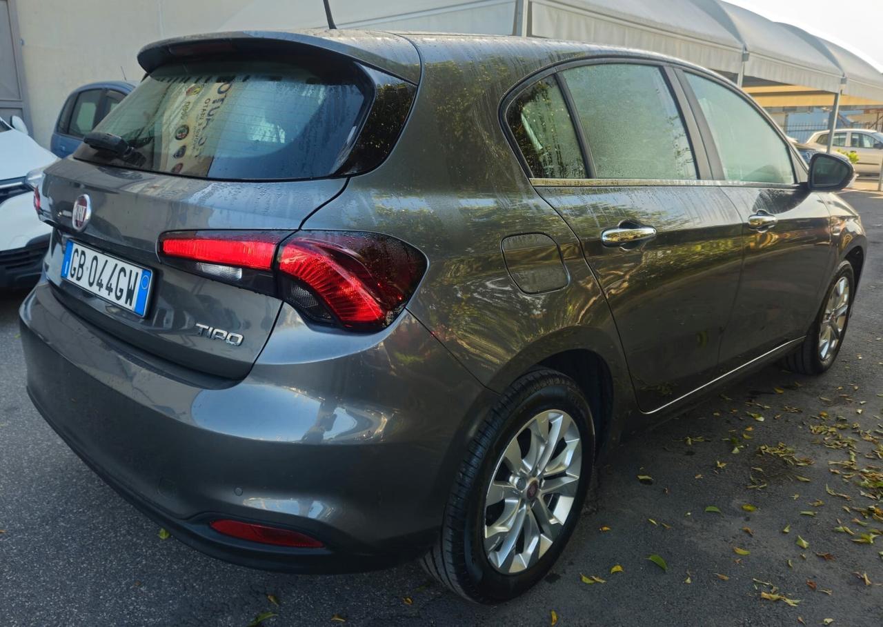 Fiat Tipo 1.3 Mjt S&S 5 porte Sport