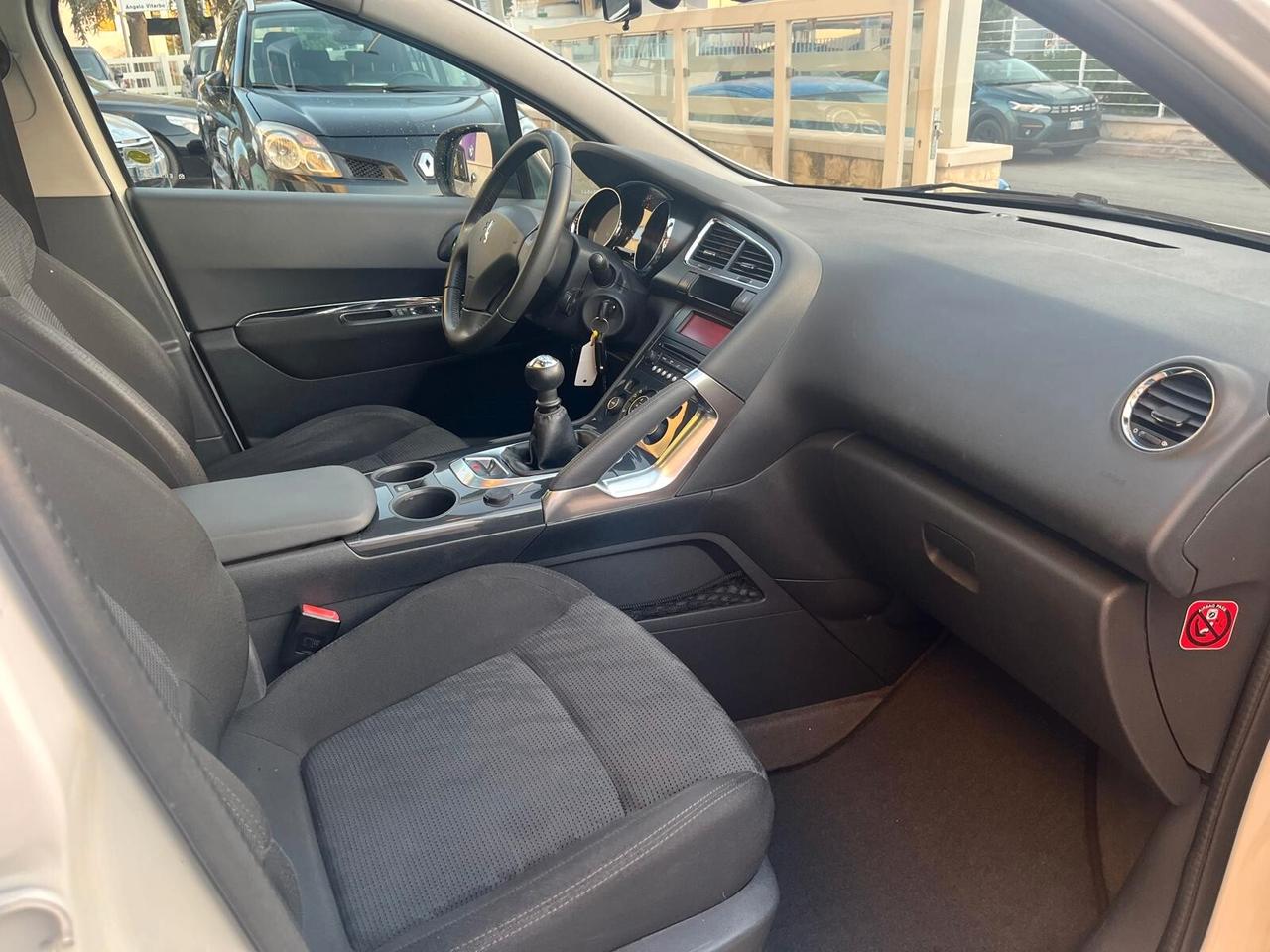Peugeot 3008 1.6 HDi 112CV Tecno