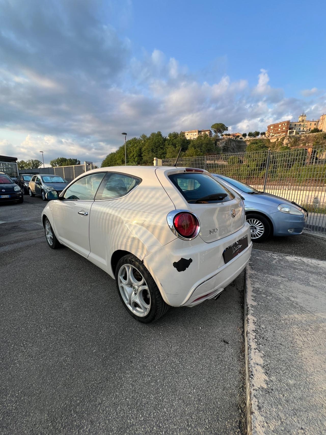 Alfa Romeo MiTo 1.3 JTDm 16V 90 CV Distinctive Sport Pack