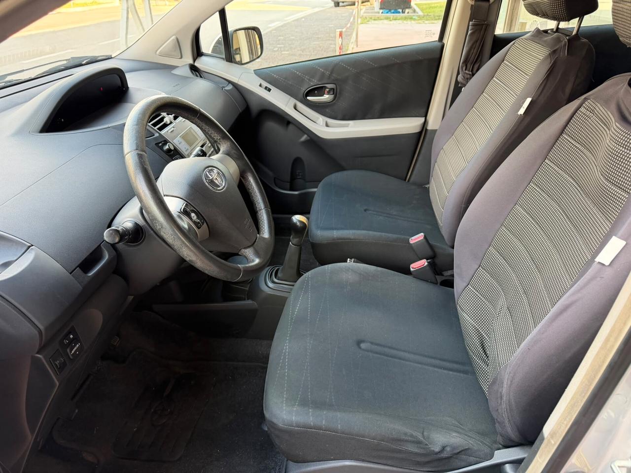 Toyota Yaris 1.3 5 porte