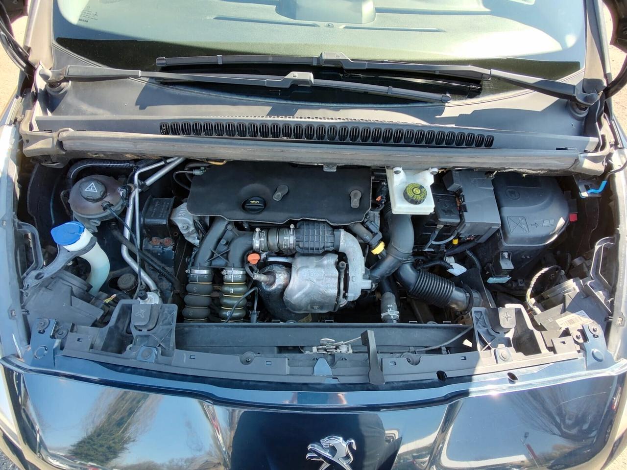 Peugeot 5008 1.6 HDi 115CV Business, 7 POSTI, GARANZIA L.12 MESI