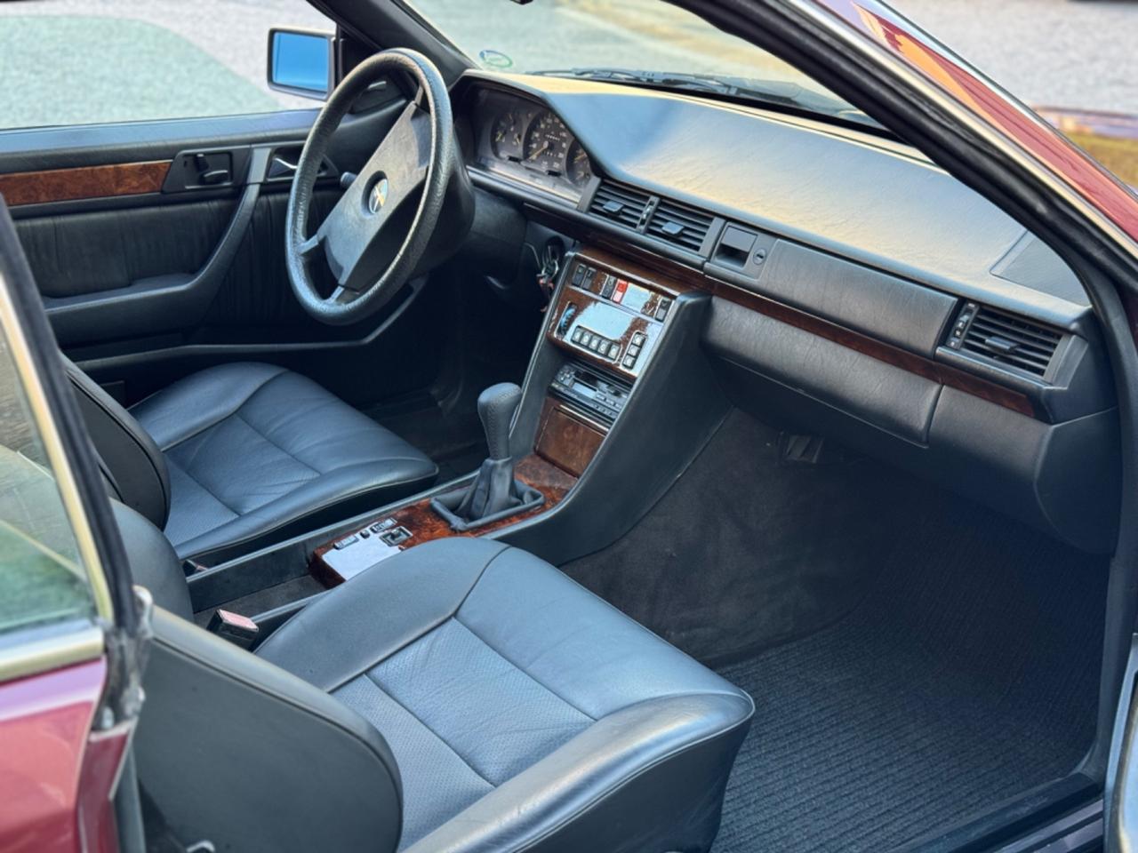 Mercedes-benz CE 200 W124