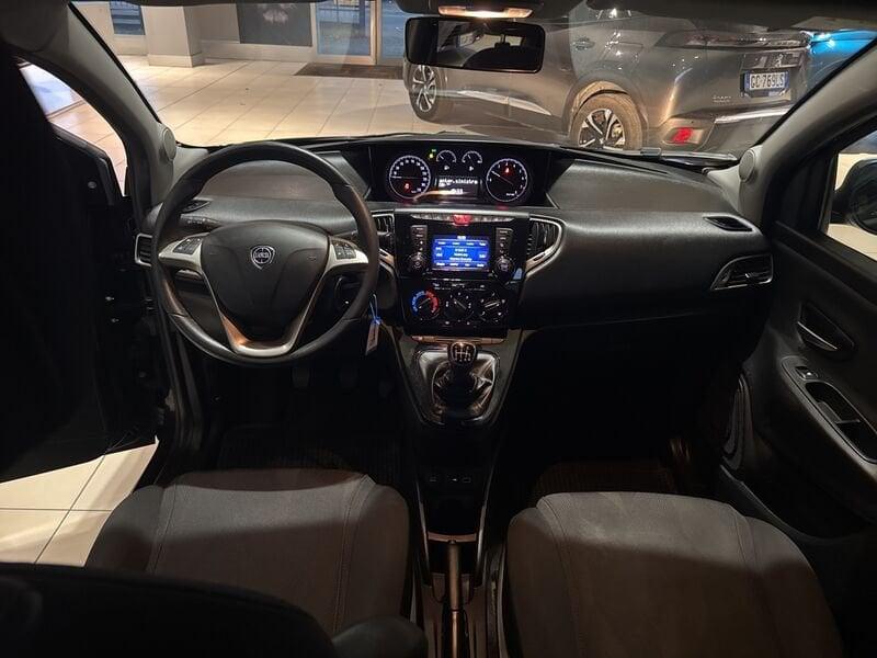 Lancia Ypsilon Ypsilon 1.0 FireFly 5 porte S&S Hybrid Ecochic Gold