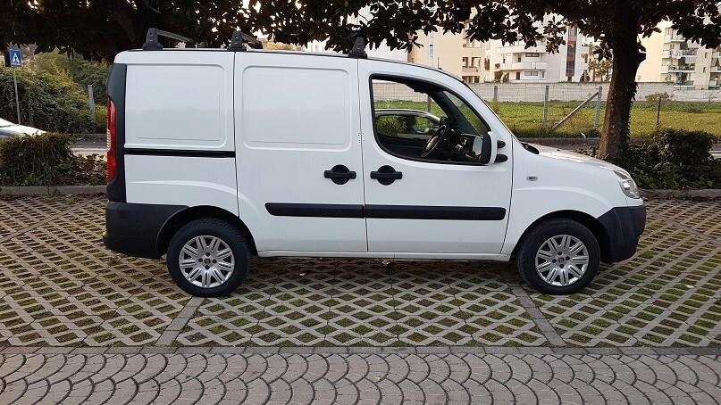 Fiat Doblo Doblò 1.9 MJ PC-TN Cargo Lamierato GANCIO TRAINO