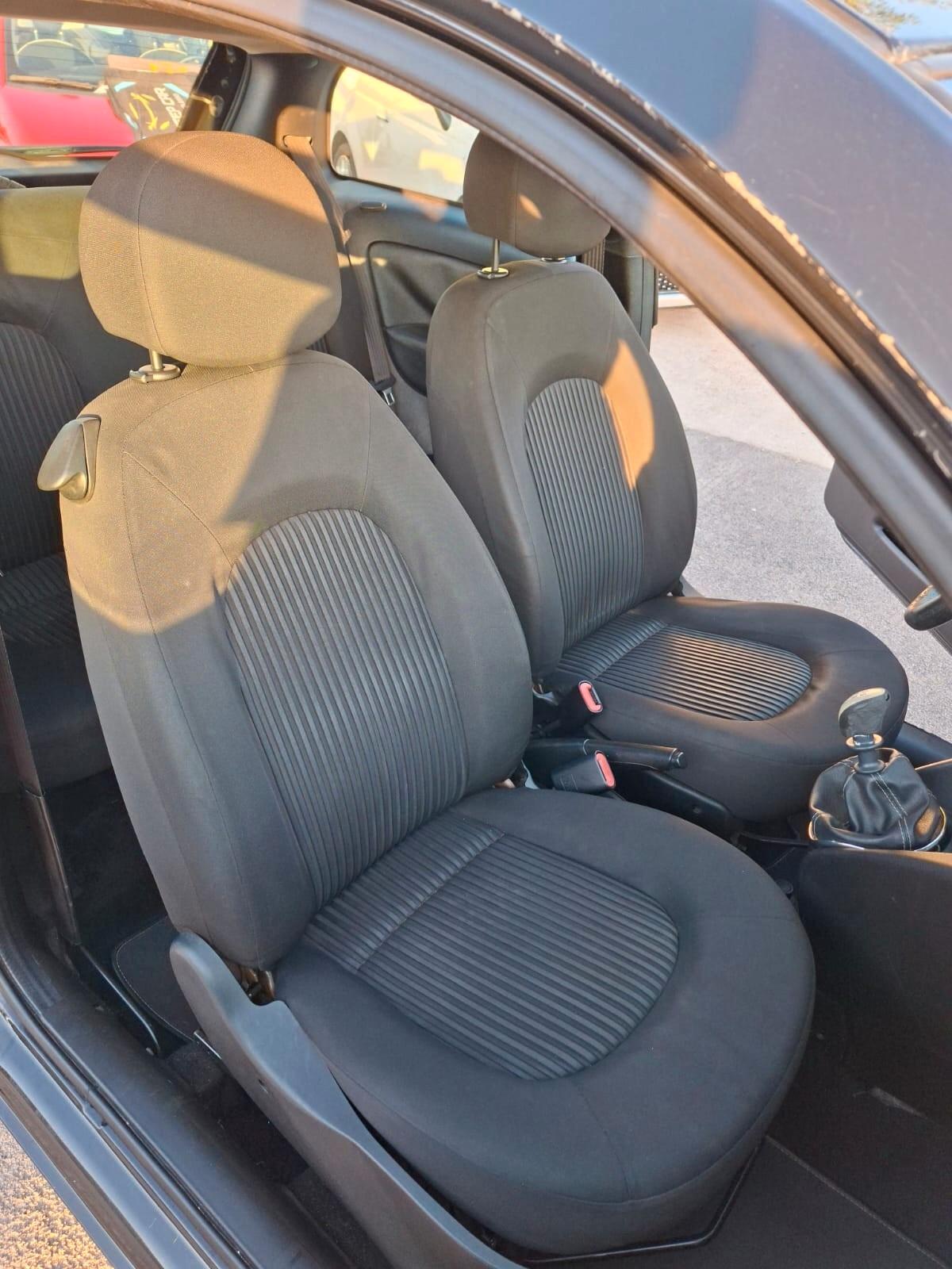 Lancia Ypsilon 1.4 Platino Ecochic GPL