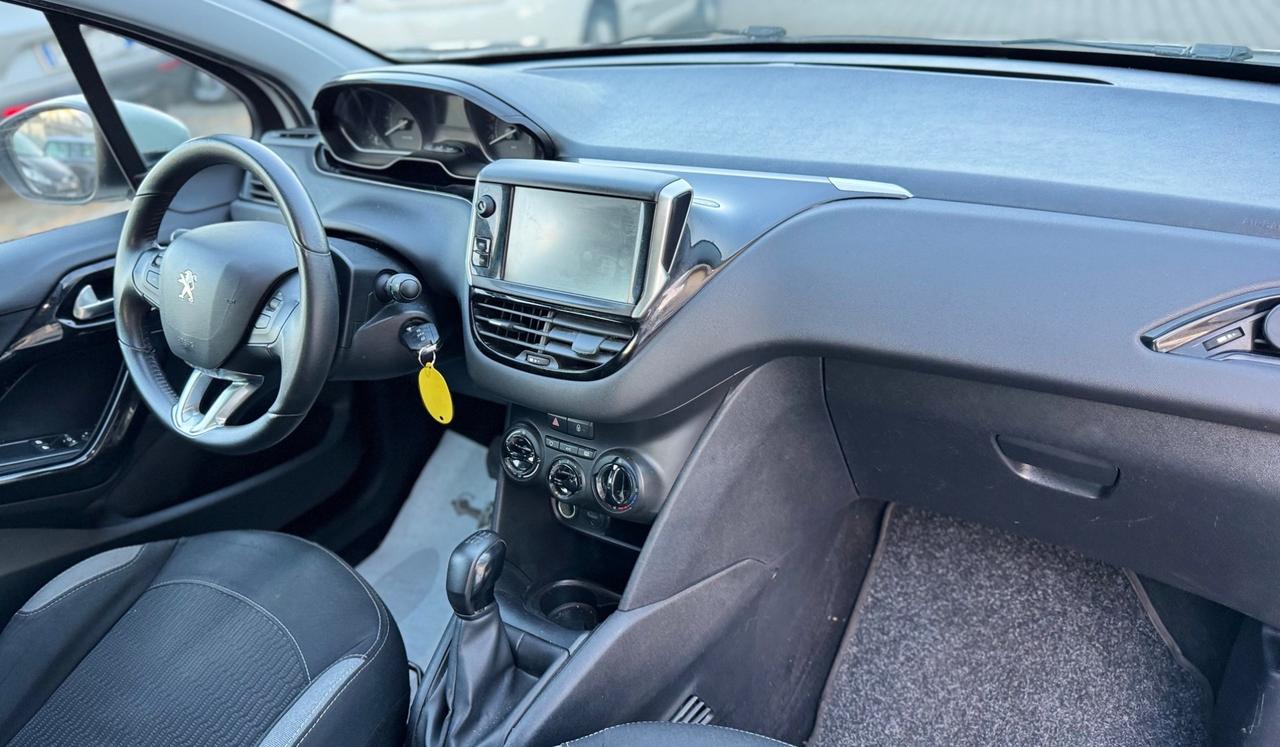 Peugeot 208 PureTech 82 5 porte Allure