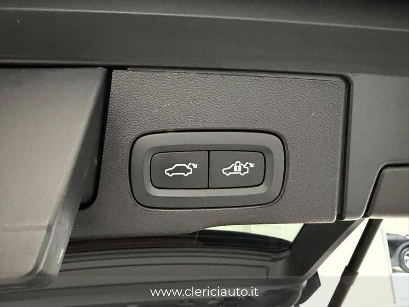 Volvo XC60 T6 Plug-in hybrid AWD Plus Bright (TETTO, GANCIO)
