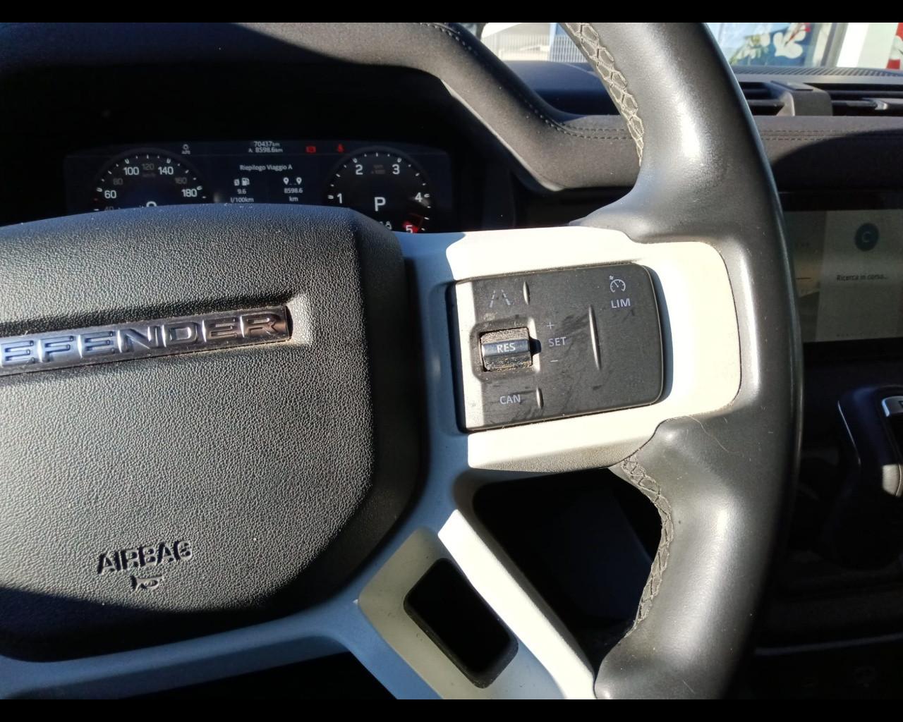 LAND ROVER Defender VII 2020 110 - Defender 110 3.0d i6 mhev X-Dynamic