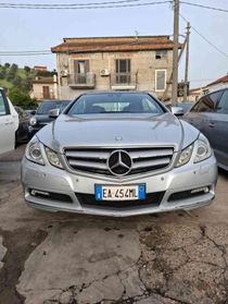 MERCEDES-BENZ E 250 CDI Coupé BlueEFFICIENCY Avantgarde