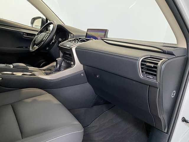 Lexus NX Hybrid 4WD Premium