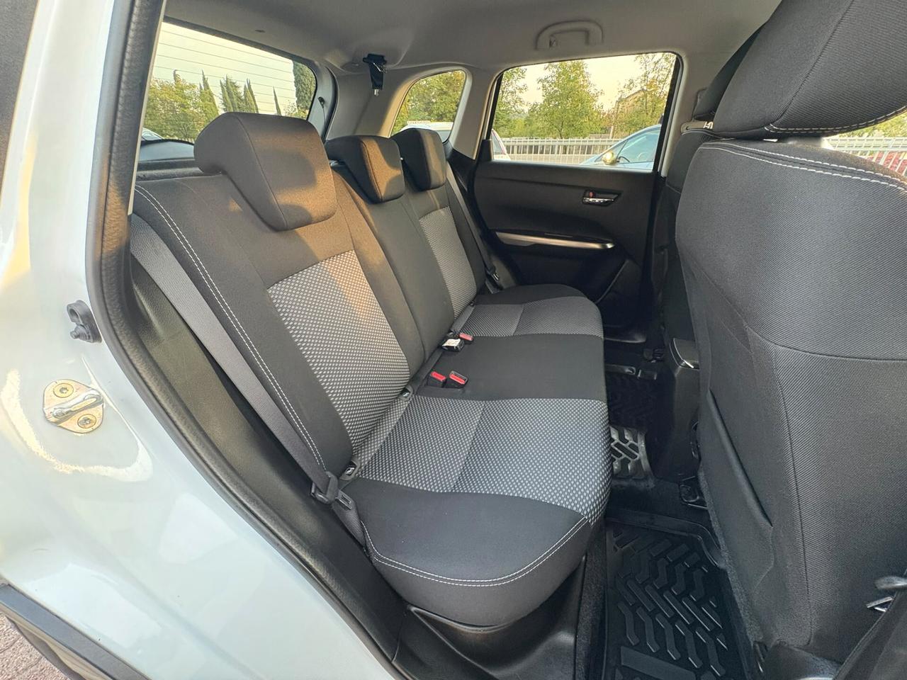 SUZUKI VITARA 1.0 BENZ. 112 CV SI A NEOPATENTATI