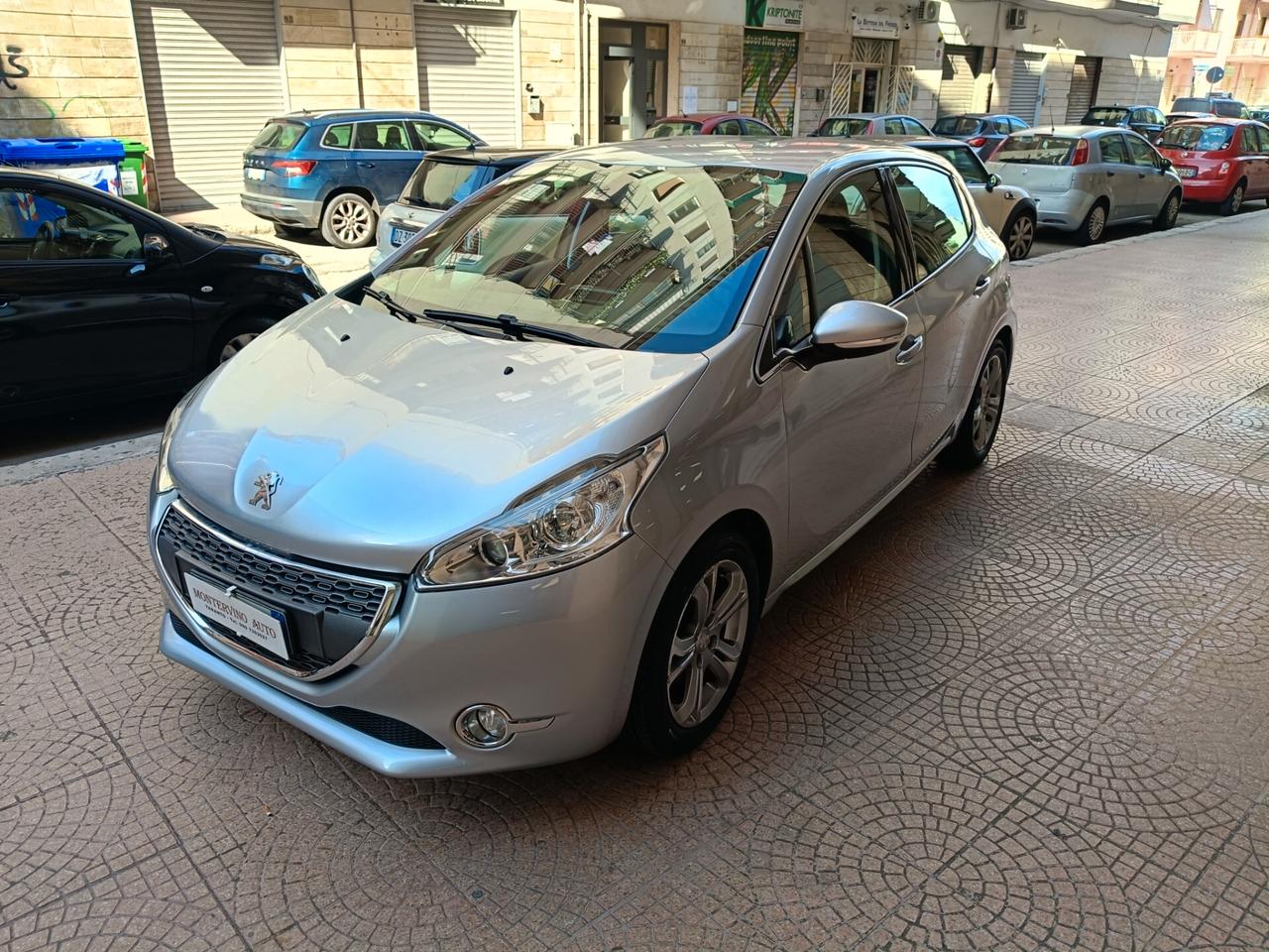 PEUGEOT 208 1.4 HDI-NEOPATENTATI-UNIPRO-Euro5890Euro