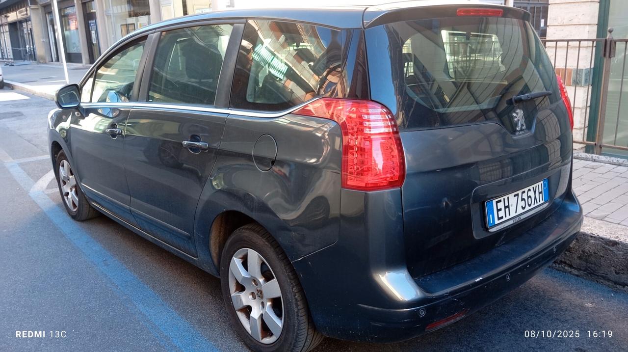 Peugeot 5008 1.6 HDi 112CV Family