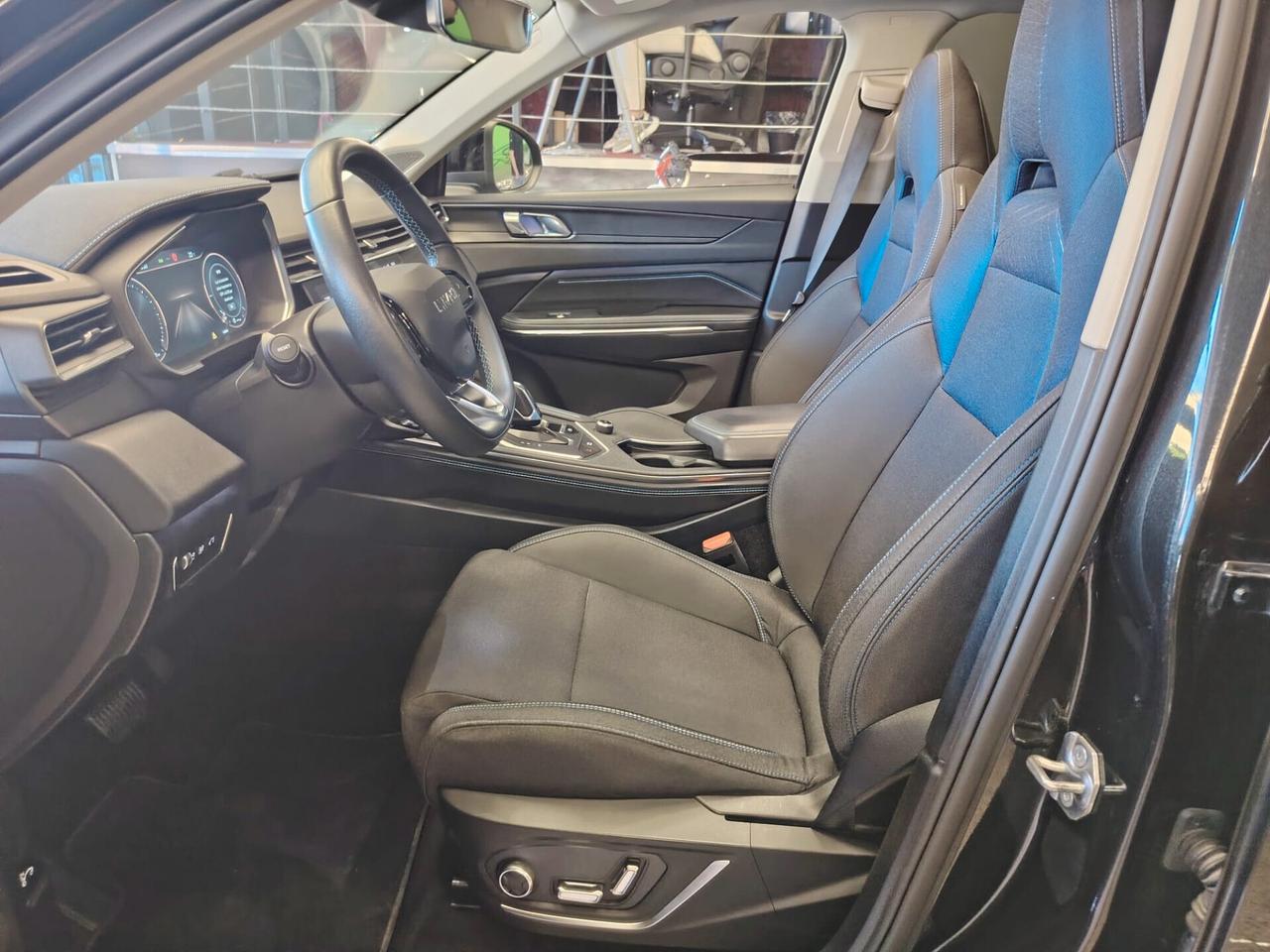 Lynk&co 01 PHEV