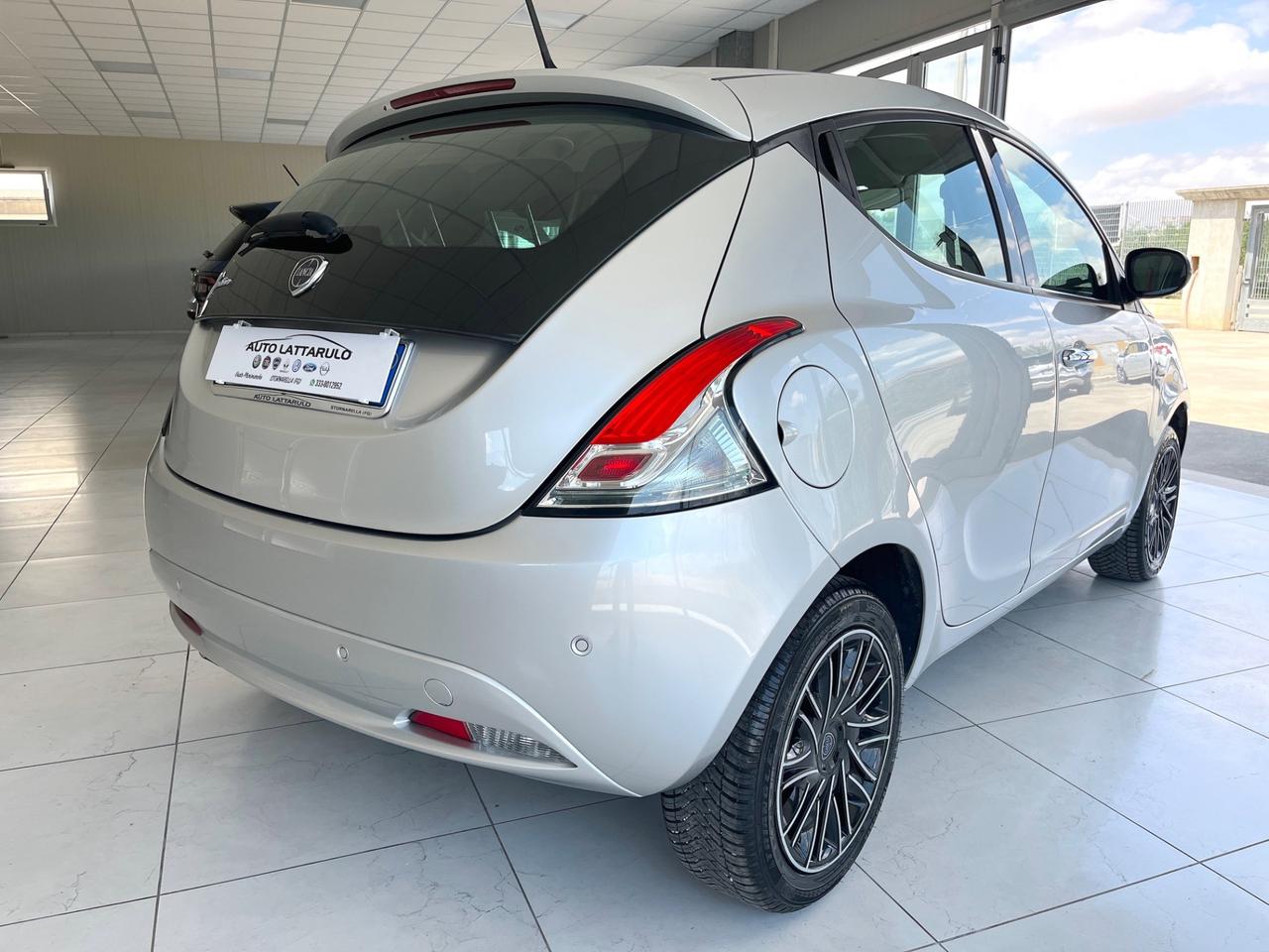 Lancia Ypsilon 1.2 69 CV 5 porte 39000 KM
