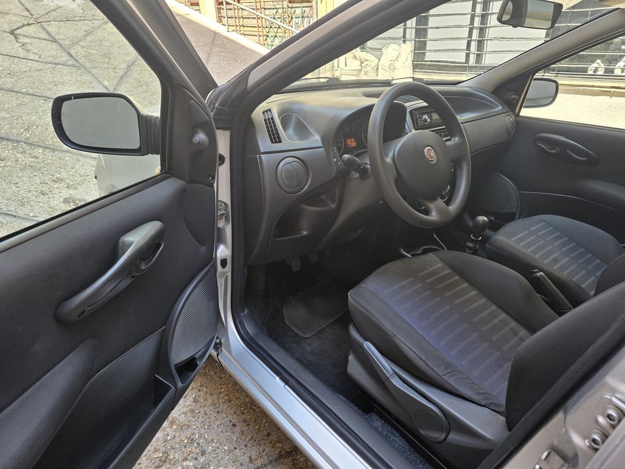 FIAT PUNTO 1.2 - ADATTA A NEOPATENTATI