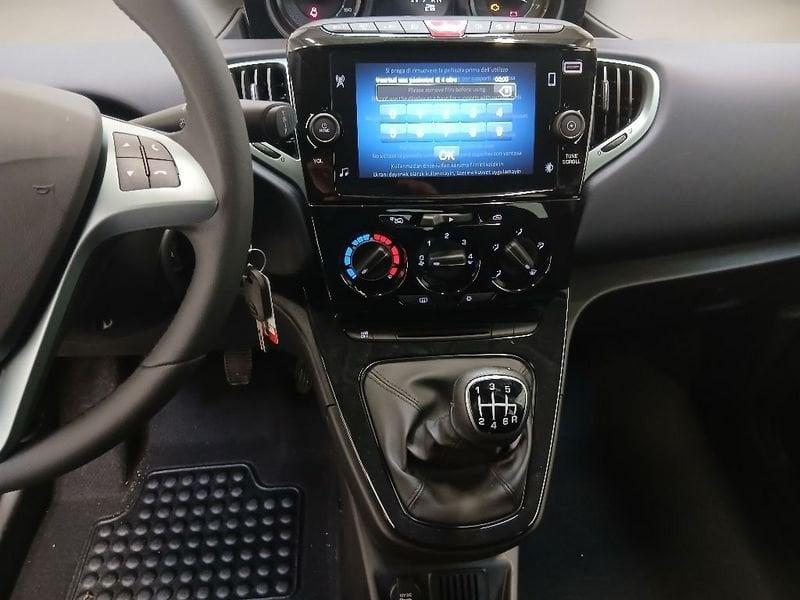 Lancia Ypsilon 1.0 firefly hybrid Gold s&s 70cv 5p.ti