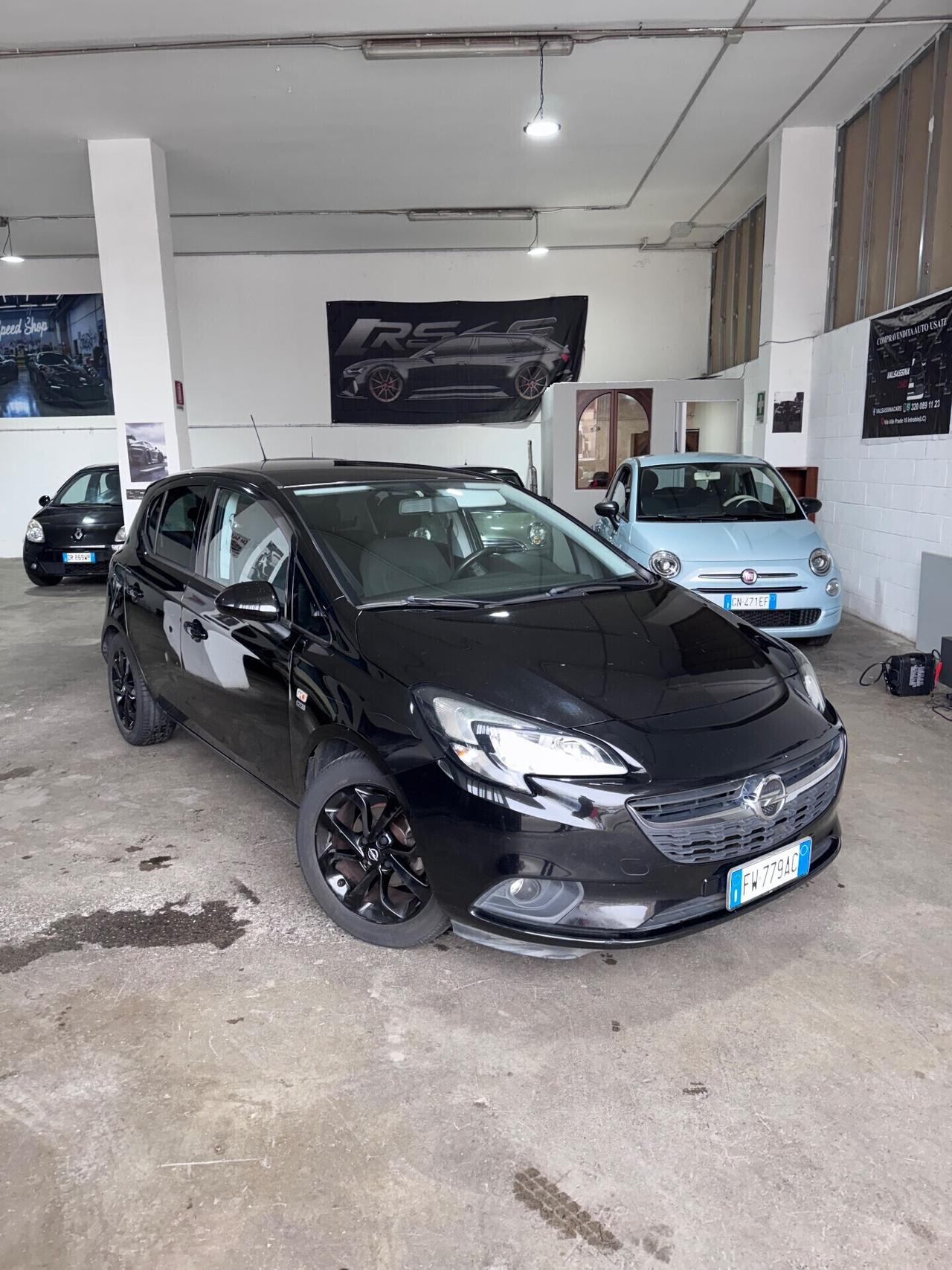 Opel Corsa 1.2 5 porte Black Edition