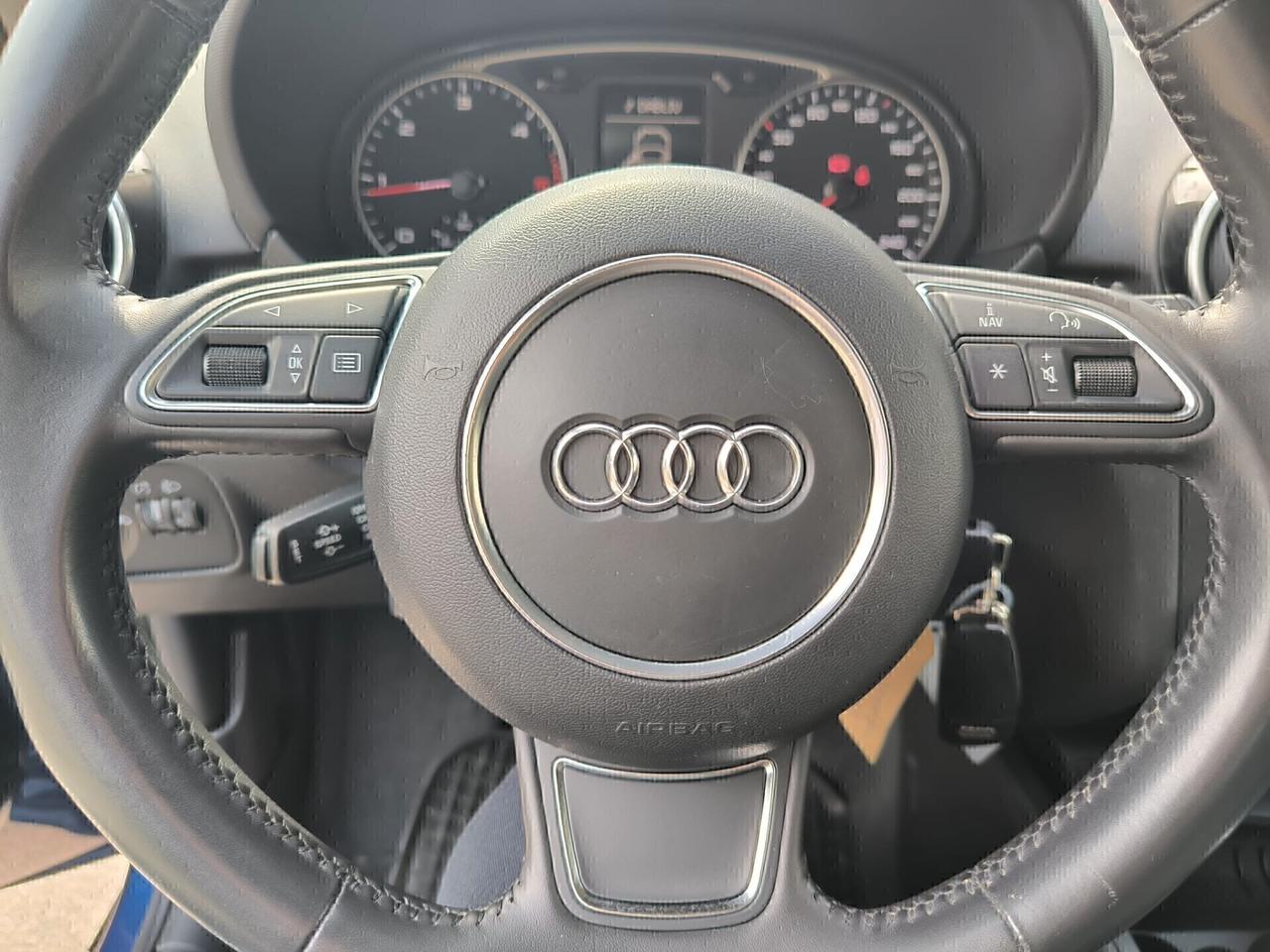 Audi A1 Ambition 1.6 Tdi Diesel 90cv 2013 FULL Euro5