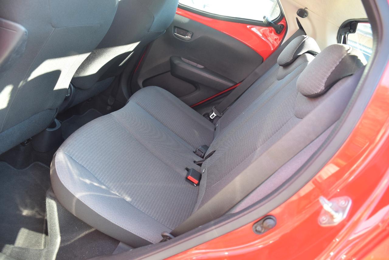 Toyota Aygo 1.0 VVT-i 72cv X-COOL - ADAS SENSORI CRUISE LED BT OK NEOPATENTATI