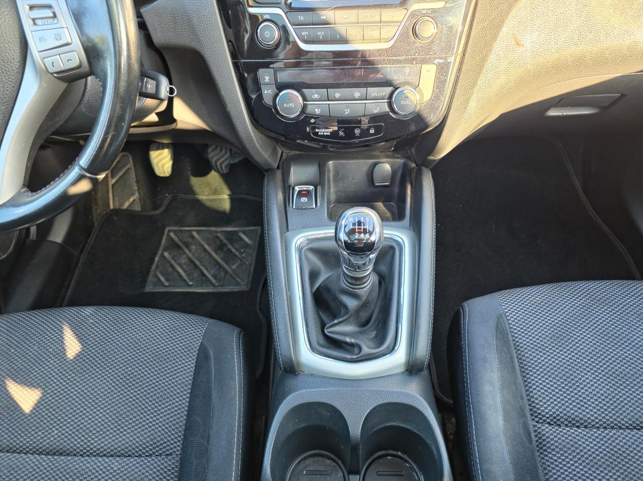 Nissan Qashqai 1.6 dCi 4WD Tekna 2016-E6B Manuale 4x4 NEO