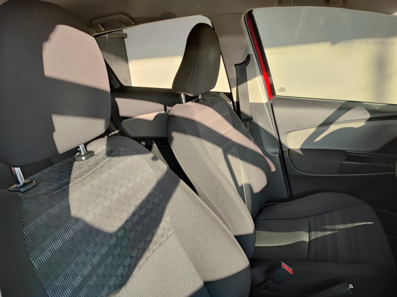 Toyota Yaris 1.0 5 porte Lounge