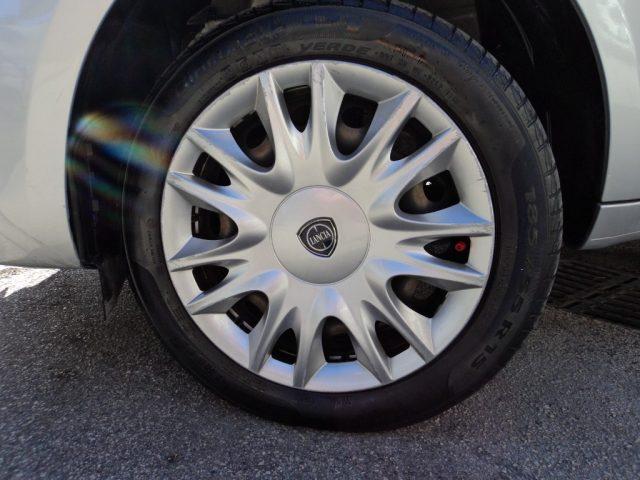 LANCIA Ypsilon 0.9 TwinAir 85 CV 5 porte Metano Ecochic Gold