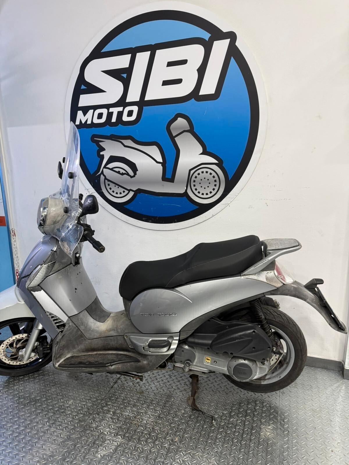 Aprilia Scarabeo 250