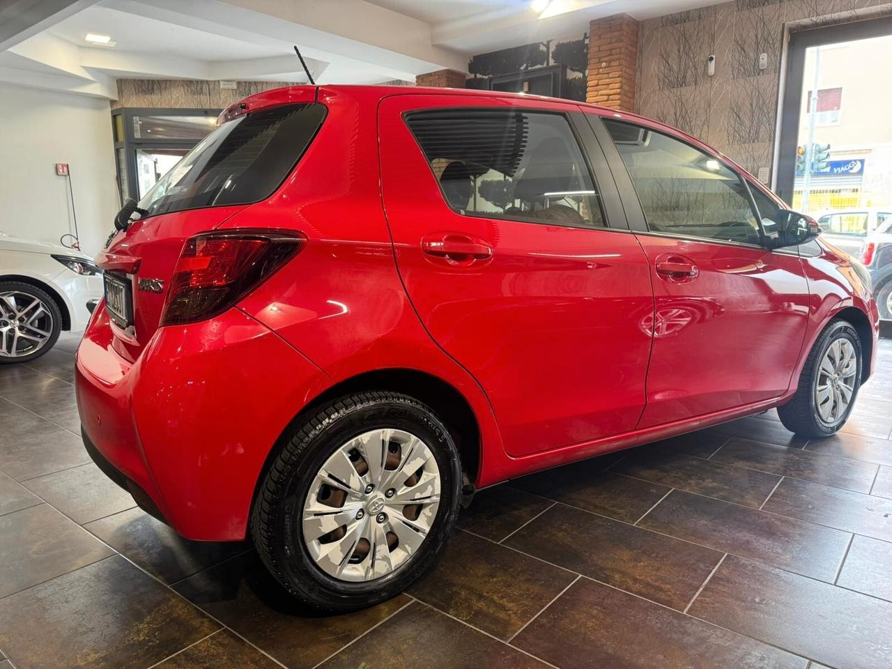 Toyota Yaris 1.0 5 porte Cool