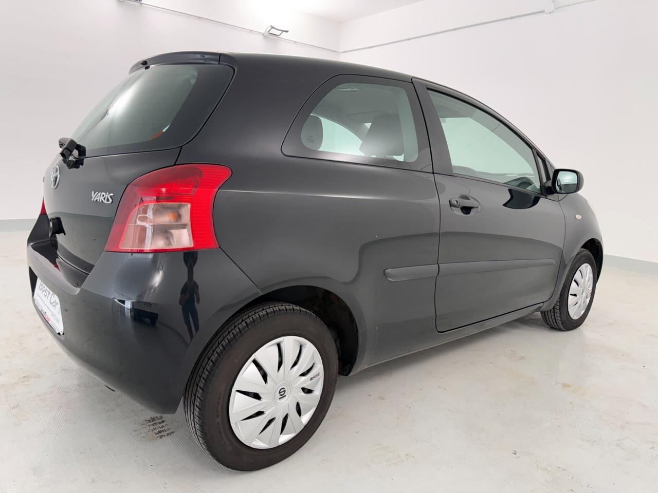 Toyota Yaris 1.0 CLIMA