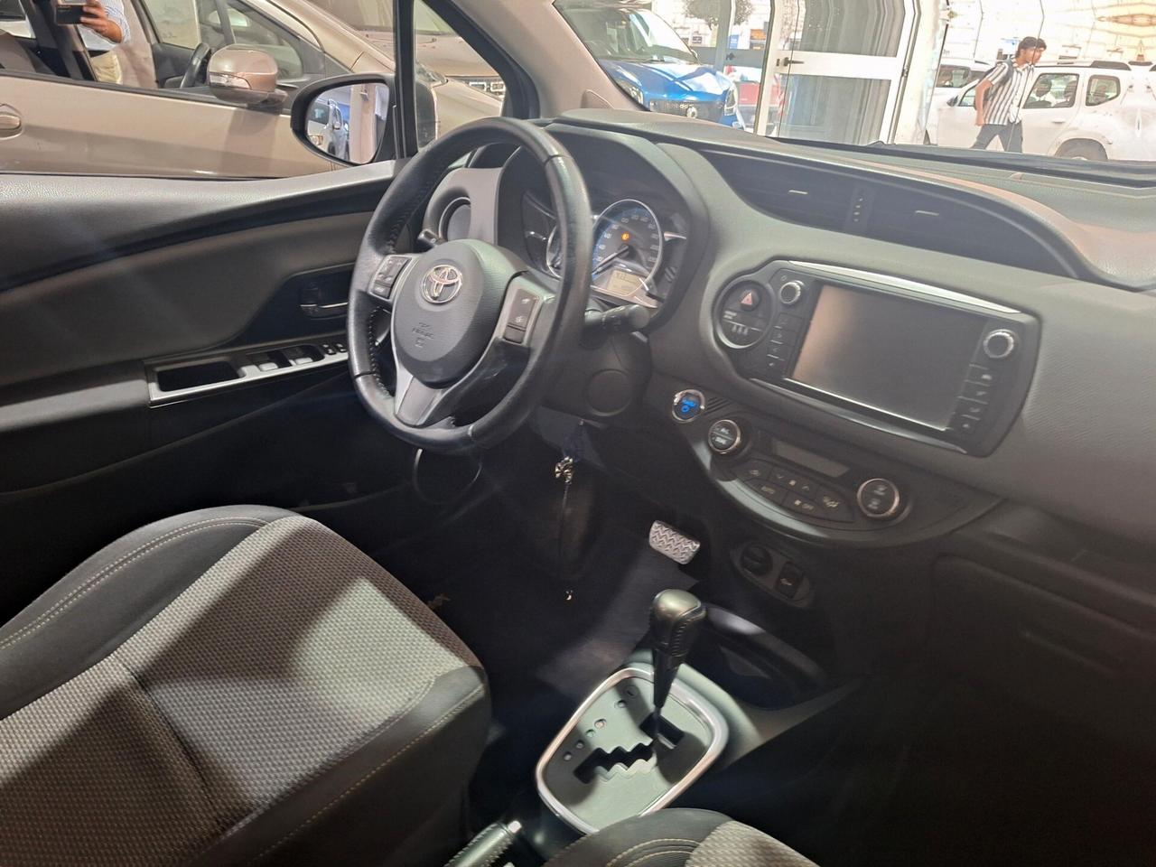 Toyota Yaris 1.5 Hybrid 73cv 1 PROPRIETARIO