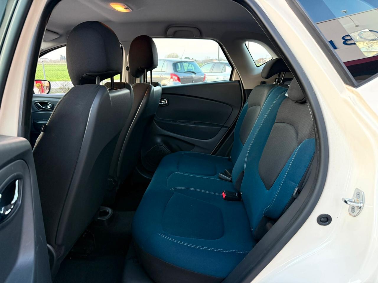 Renault Captur 1.5 dCi 90 CV - AUTOCARRO 4 POSTI