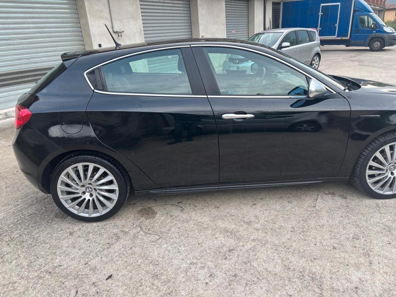 Alfa Romeo Giulietta 1.6 JTDm-2 105 CV Distinctive