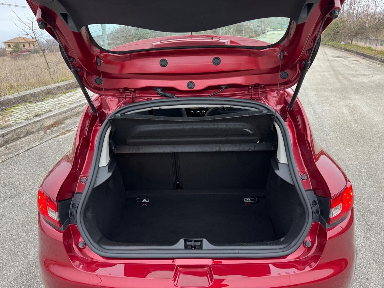 Renault Clio dCi 8V 75 CV 5 porte Moschino Life