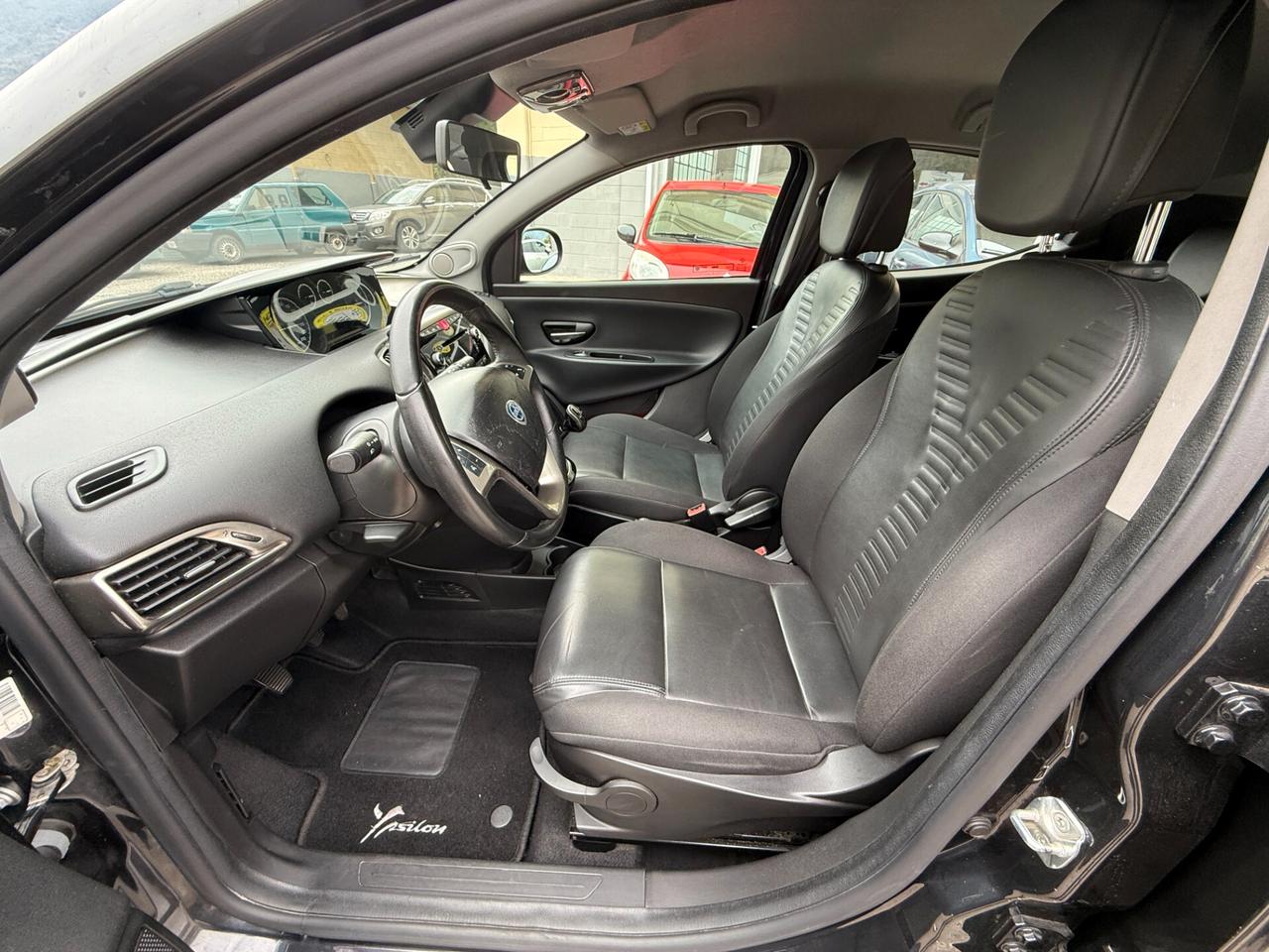 Lancia Ypsilon 1.3 MJT 16V 95 CV 5 porte S&S Platinum