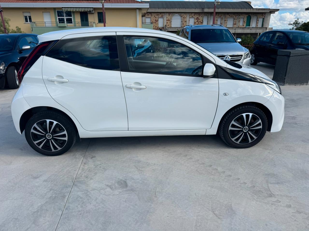 Toyota Aygo 1.0 VVT-i 72 CV 5 porte x-