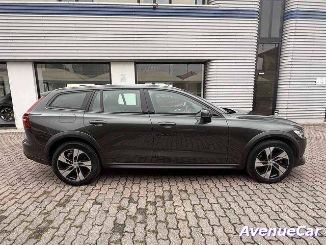 VOLVO V60 Cross Country 2.0 b4 awd Business Pro IVA ESP UNICO PROPRIETARIO