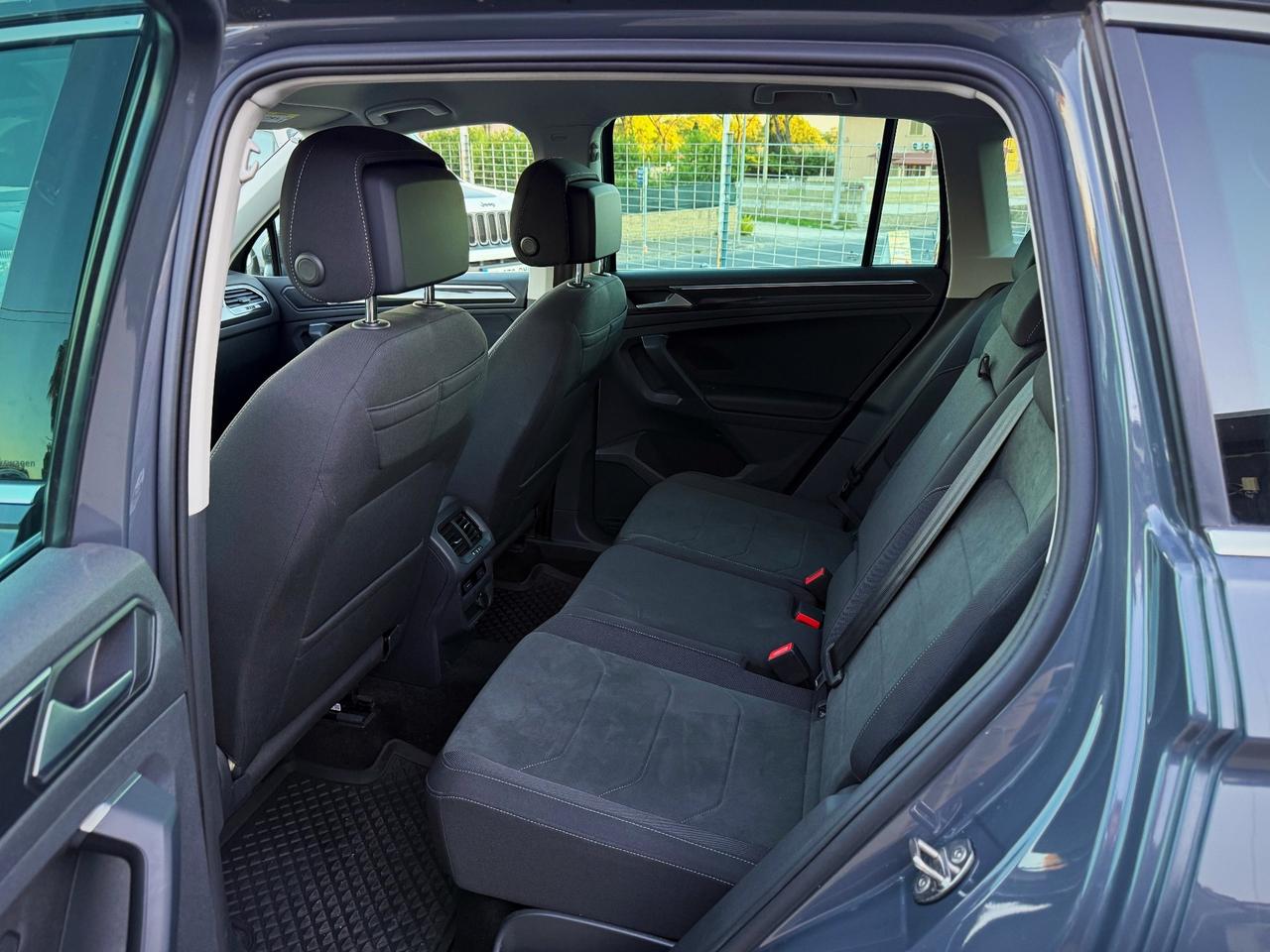 Volkswagen Tiguan 1.5 TSI 150 CV DSG ACT R-Line Garanzia 12 Mesi