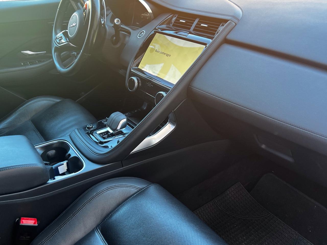 Jaguar E-Pace 2.0D I4 163 CV AWD Auto R-Dynamic Black Perfetta