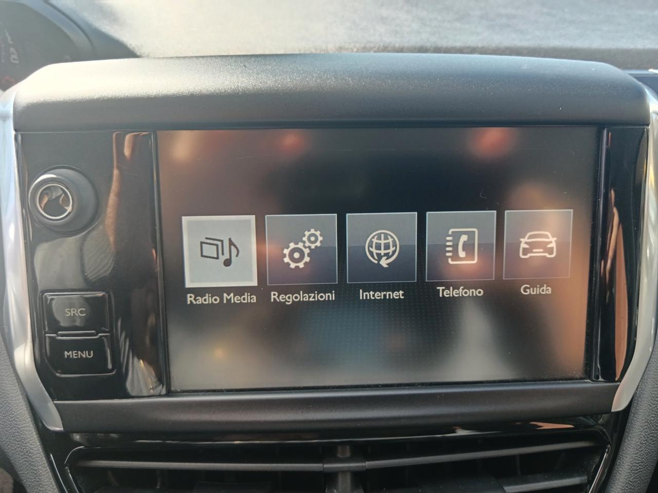 Peugeot 208 1.4 HDi 68CV 5P NEOPATENTATI