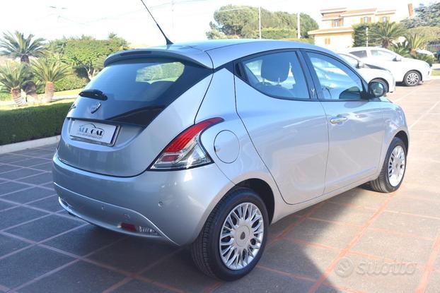 Lancia Ypsilon 1.3 m-jet 95cv Gold