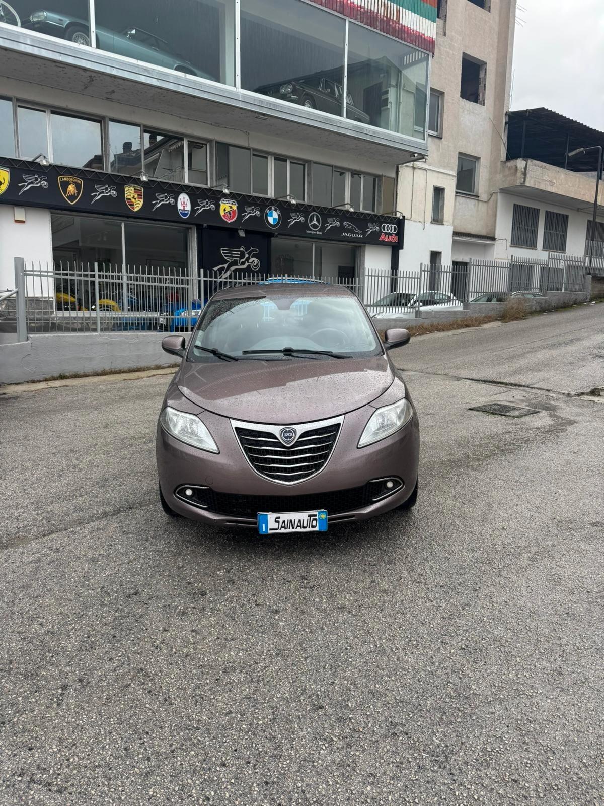 Lancia Ypsilon 1.3 MJT 95 CV 5 porte S&S Elle GARANZIA
