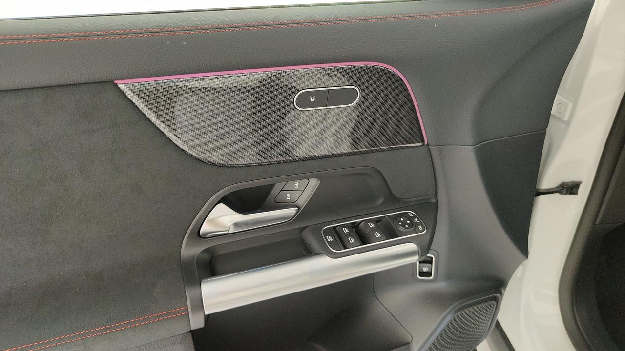 Mercedes-Benz GLA 200 d automatic