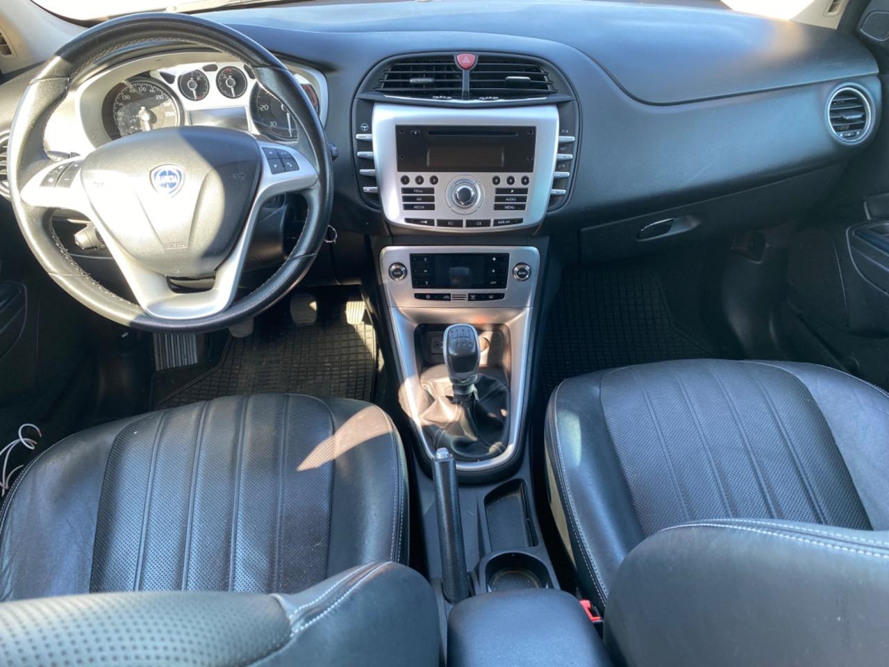 Lancia Delta 1.6 MJT DPF 105 CV Gold