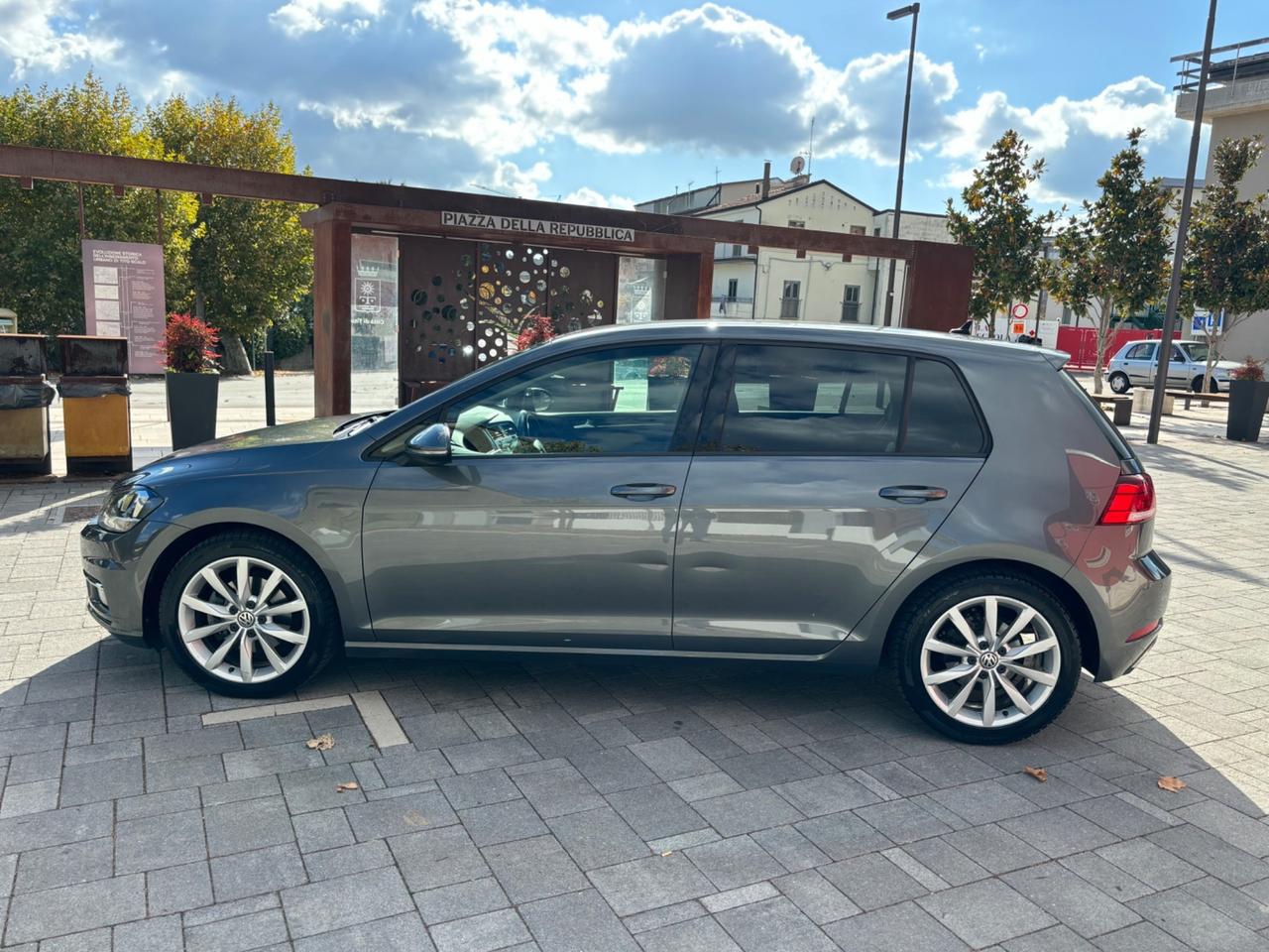 Volkswagen Golf 1.6 TDI 110 CV DSG 5p. Highline BlueMotion Technology