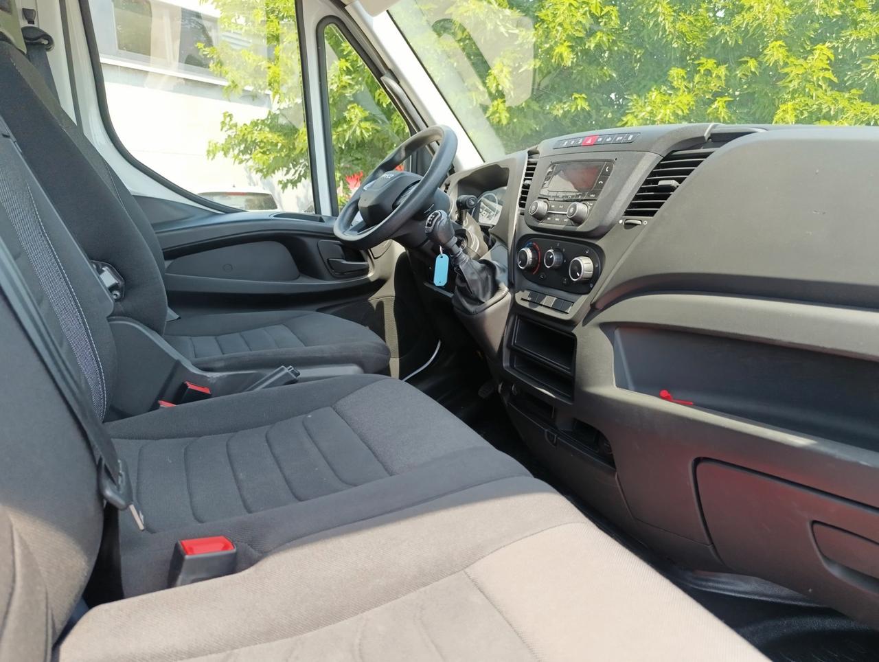 IVECO Daily 35 C16H3.0 3750 cab. HD