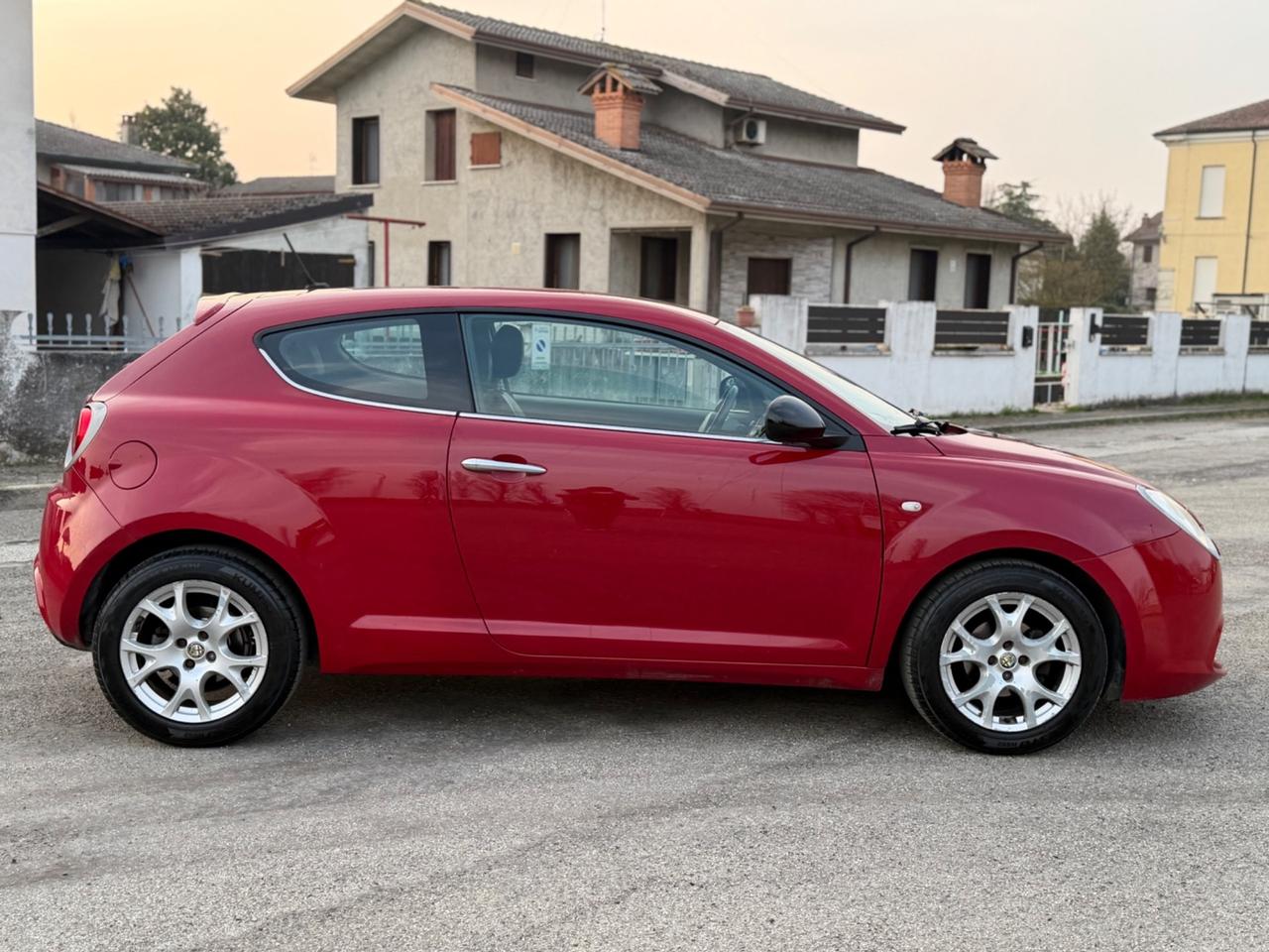 Alfa Romeo MiTo 1.4 78 CV Distinctive Sport Pack