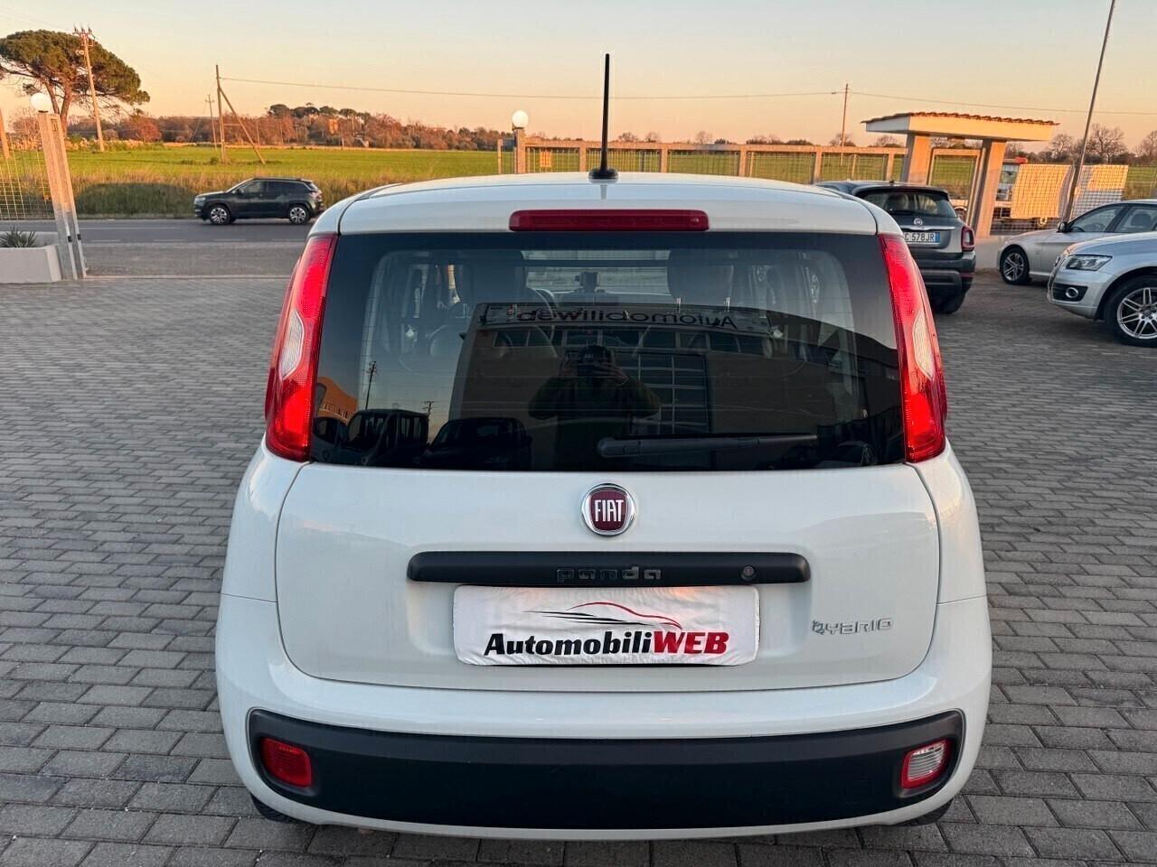 Fiat Panda 1.0 GSE S&S Hybrid Street Van 4 posti