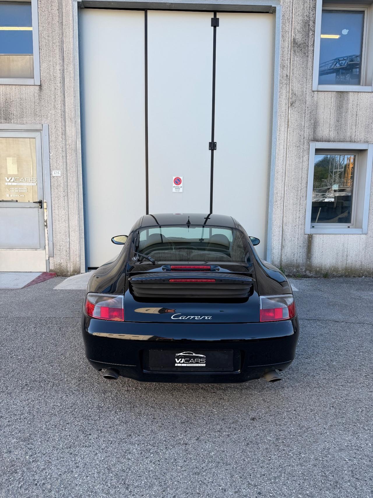 Porsche 996 Carrera Coupé