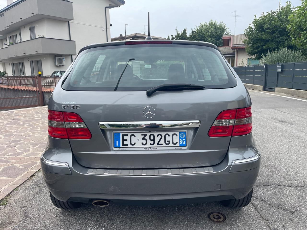 Mercedes-benz B 180 AUTOMATIC Executive